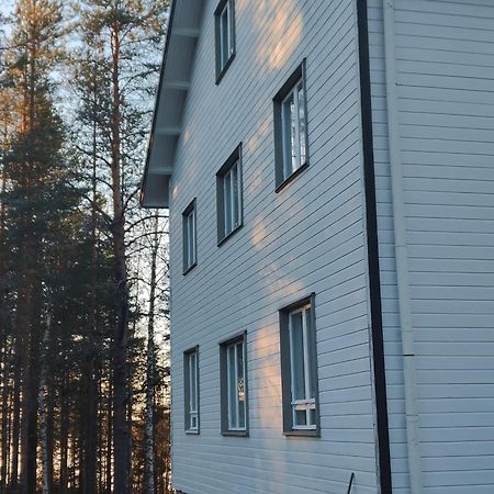 Royal Reindeer Lakeside Apartments Rovaniemi Exterior photo
